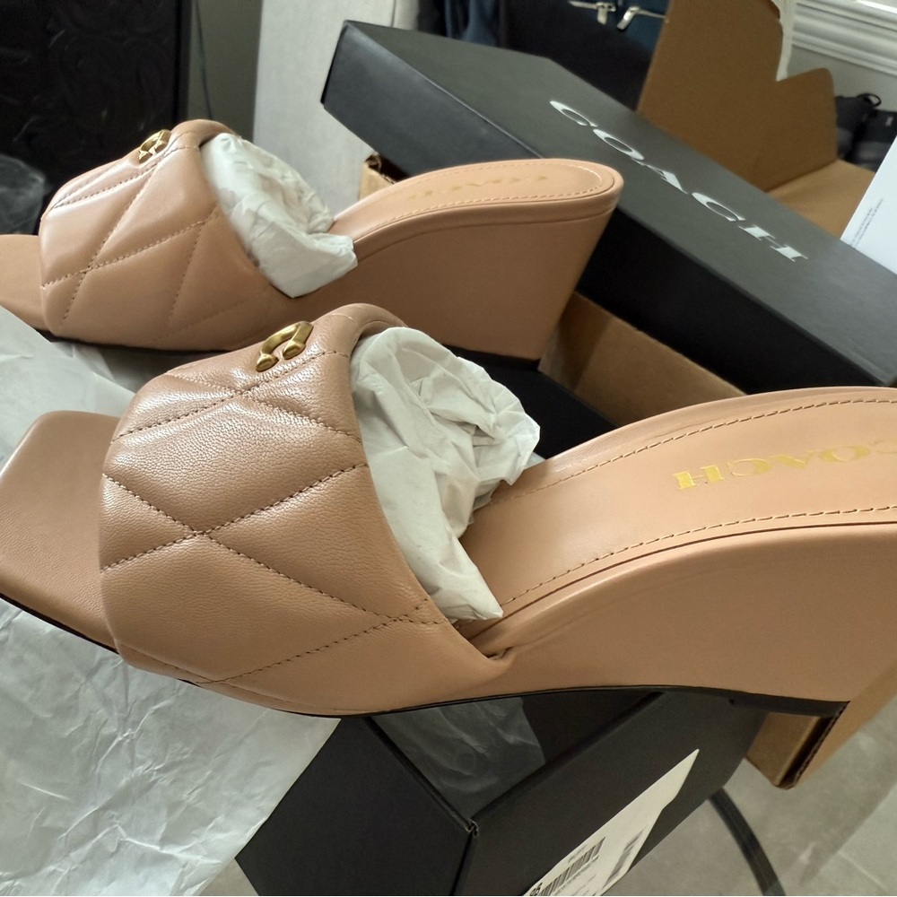NWB Coach Emma Quilted Wedge - Picture 4 of 12